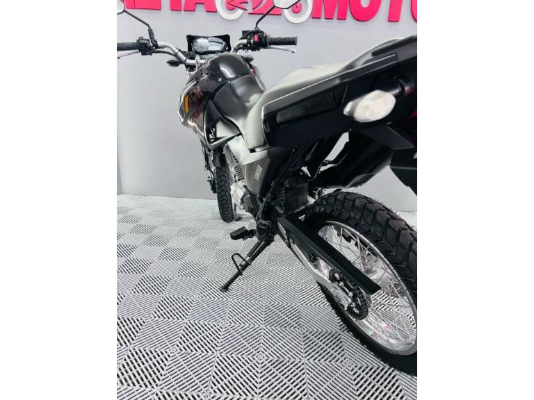 YAMAHA - XTZ 150 - 2019/2019 - Preta - R$ 16.900,00