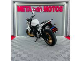 HONDA - CB 500F - 2013/2014 - Branca - R$ 25.900,00