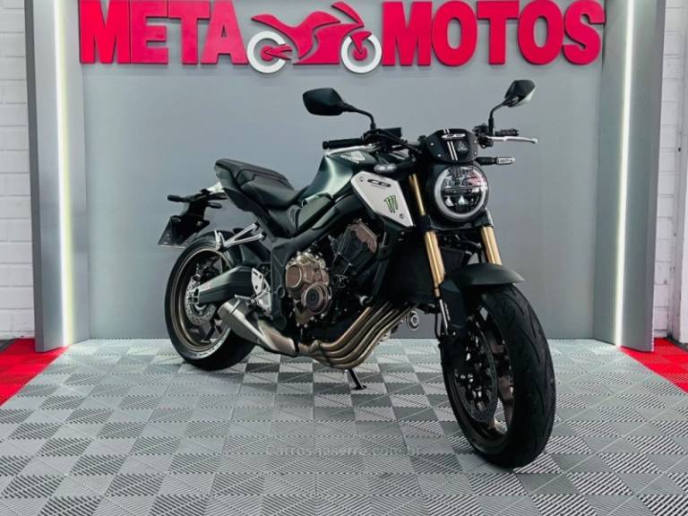 HONDA - CB 650R - 2023/2023 - Verde - R$ 56.900,00