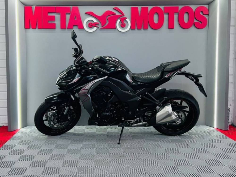 KAWASAKI - Z-1000 - 2020/2020 - Preta - R$ 61.900,00