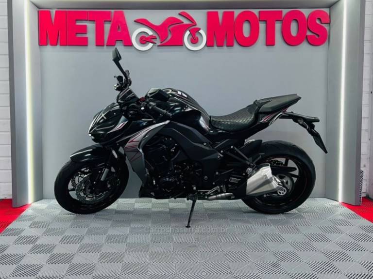 KAWASAKI - Z-1000 - 2020/2020 - Preta - R$ 61.900,00