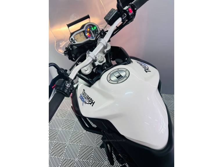 TRIUMPH - TIGER 800XC - 2013/2014 - Branca - R$ 43.900,00