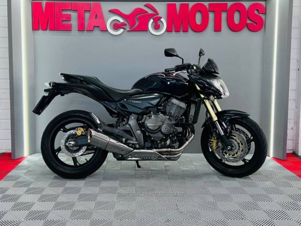 HONDA - CB 600F - 2011/2011 - Azul - R$ 39.500,00
