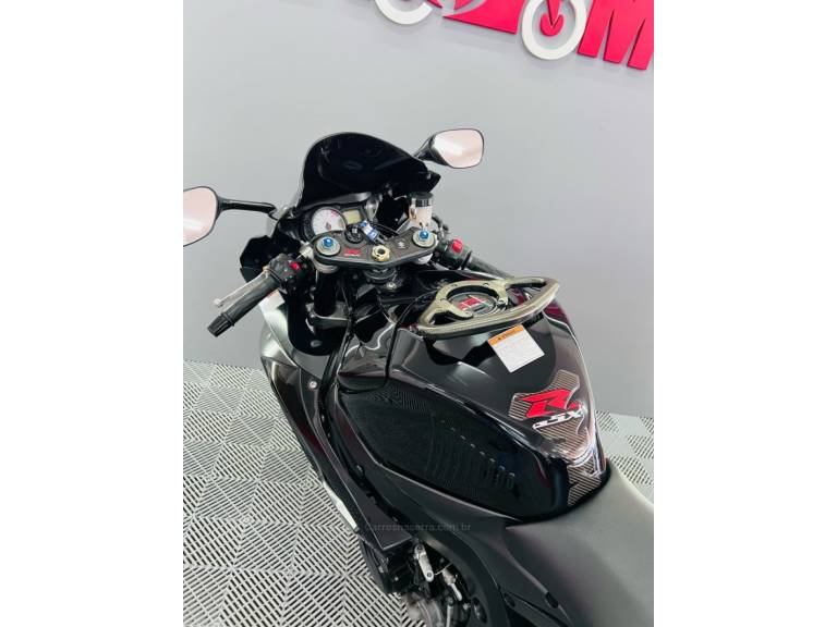 SUZUKI - GSXR - 2008/2009 - Preta - R$ 37.900,00