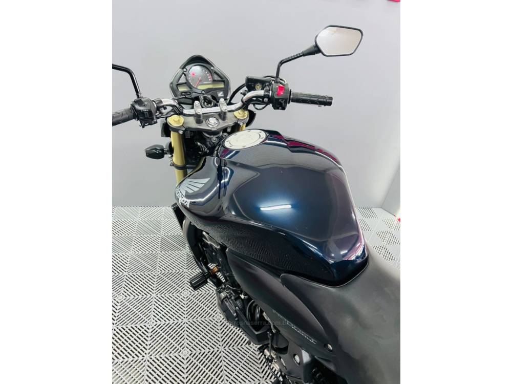 HONDA - CB 600F - 2011/2011 - Azul - R$ 39.500,00