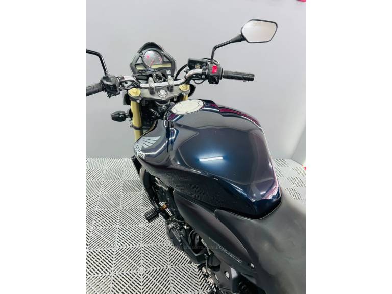 HONDA - CB 600F - 2011/2011 - Azul - R$ 39.500,00