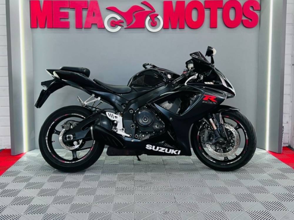 SUZUKI - GSXR - 2008/2009 - Preta - R$ 37.900,00
