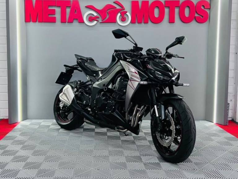 KAWASAKI - Z-1000 - 2020/2020 - Preta - R$ 61.900,00