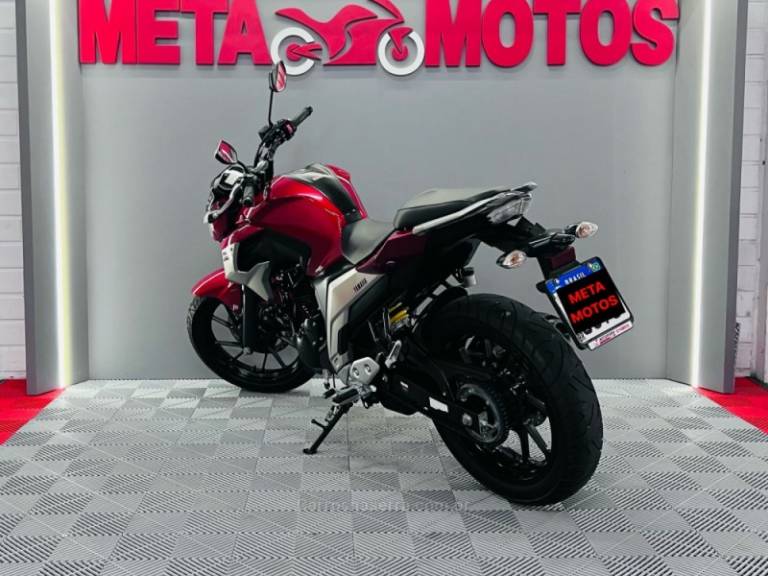 YAMAHA - FAZER - 2020/2021 - Vermelha - R$ 21.900,00