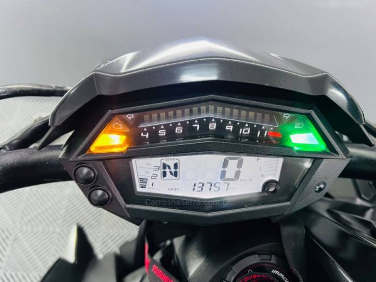 KAWASAKI - Z-1000 - 2020/2020 - Preta - R$ 61.900,00