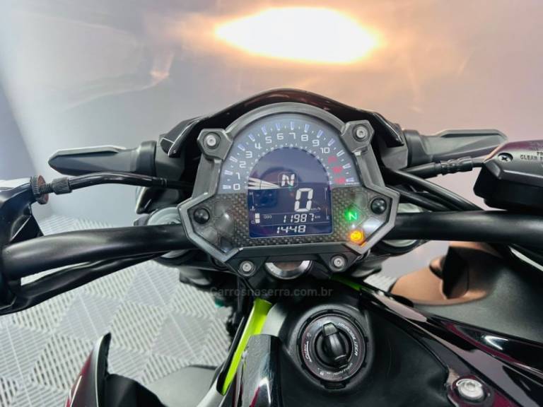 KAWASAKI - Z900 - 2019/2019 - Preta - R$ 49.500,00