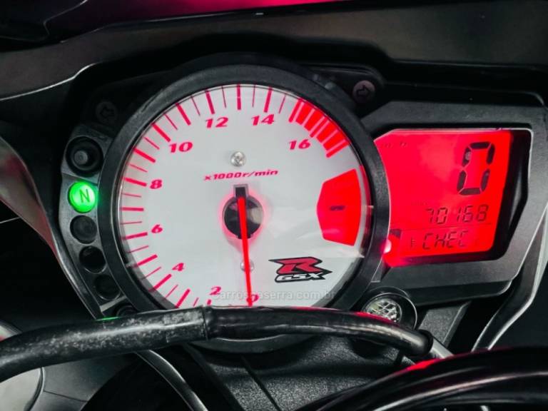 SUZUKI - GSXR - 2008/2009 - Preta - R$ 37.900,00