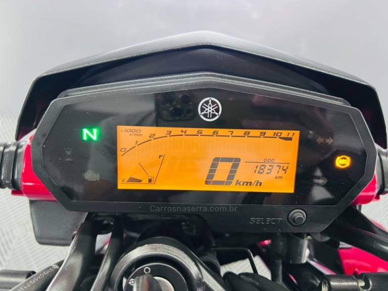 YAMAHA - FAZER - 2020/2021 - Vermelha - R$ 21.900,00