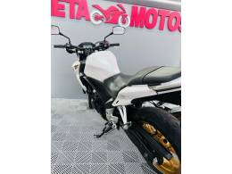 HONDA - CB 500F - 2013/2014 - Branca - R$ 25.900,00