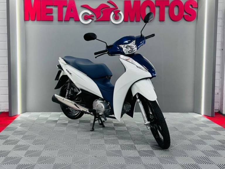 HONDA - BIZ 125 - 2023/2023 - Branca - R$ 17.900,00