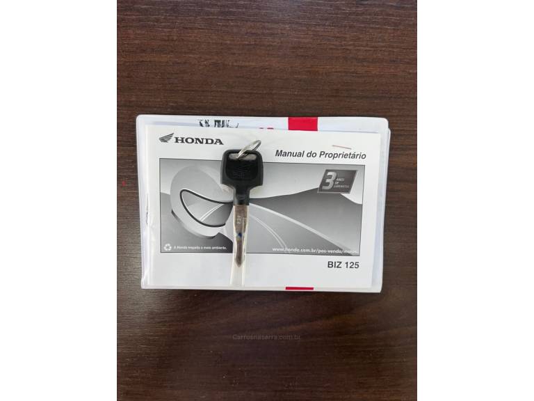 HONDA - BIZ 125 - 2023/2023 - Branca - R$ 17.900,00