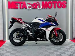 HONDA - CBR 600RR - 2010/2010 - Vermelha - R$ 44.900,00