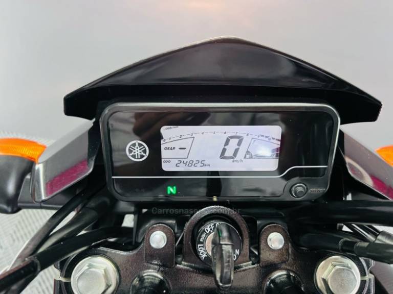YAMAHA - FACTOR YBR - 2023/2024 - Preta - R$ 16.900,00
